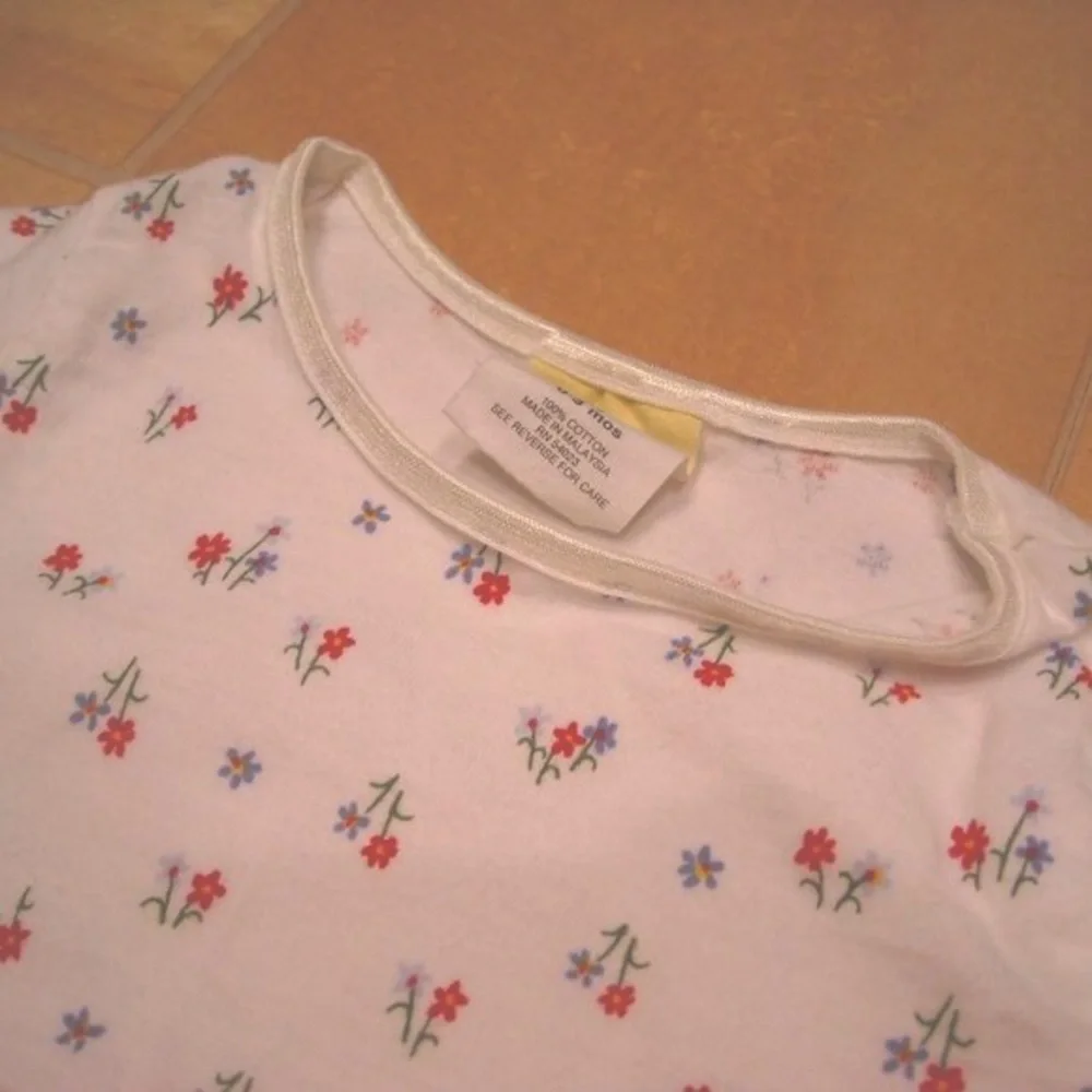 Old Navy White Baby Girls Red & Blue Mini Floral Print Onesie Bodysuit
